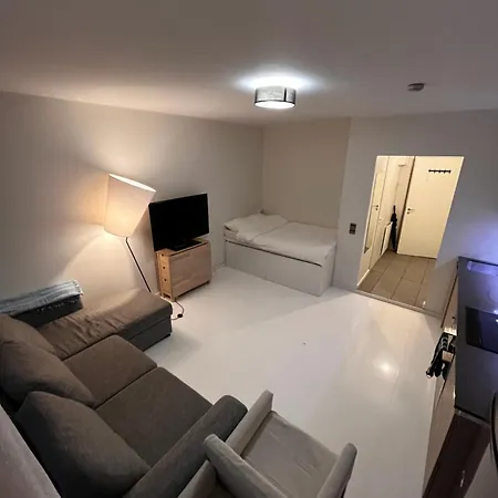 Apartment Modern With Balcony In Center *